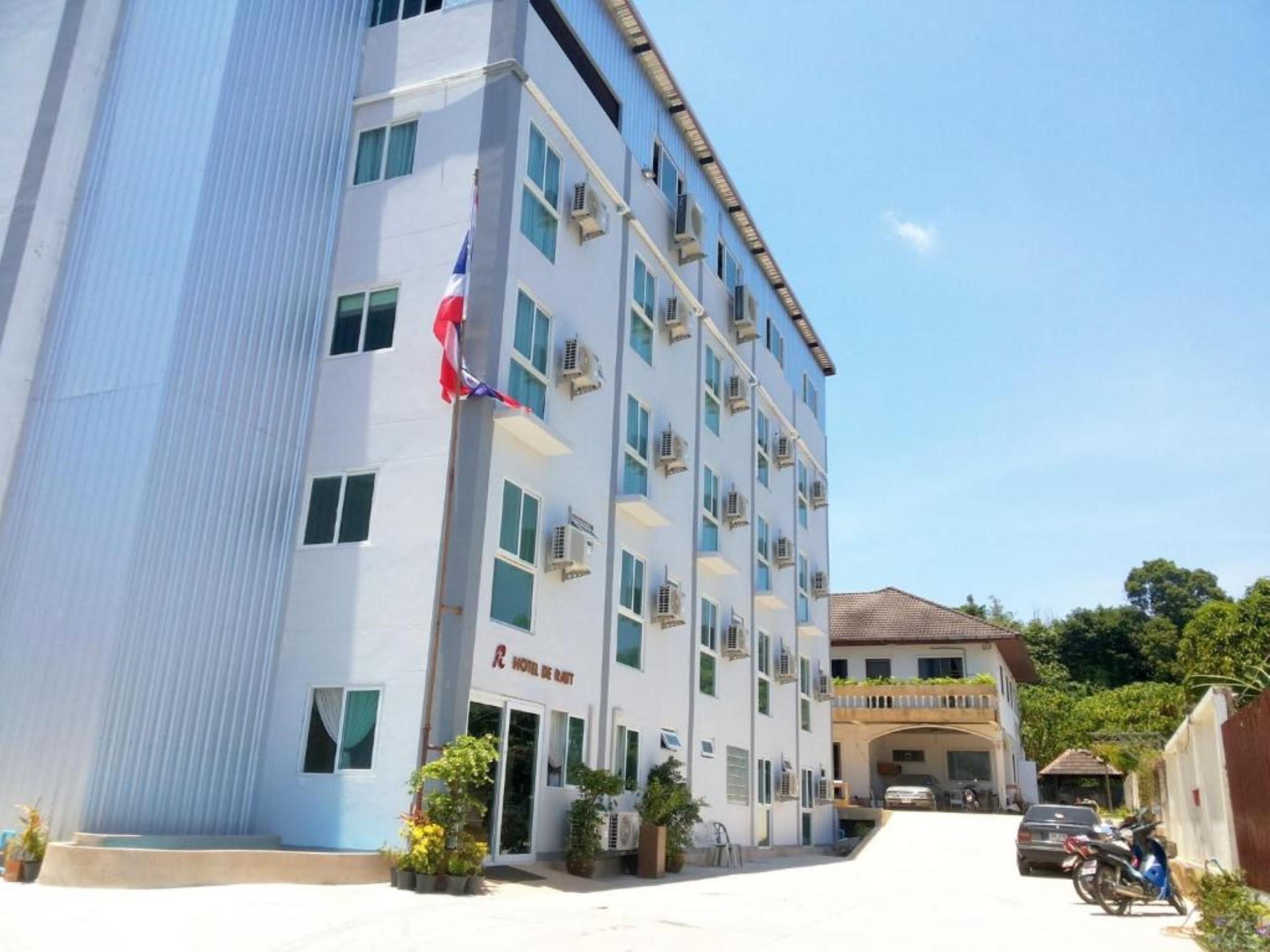 Ruan Plaisoi Apartment Bangkok Exterior photo
