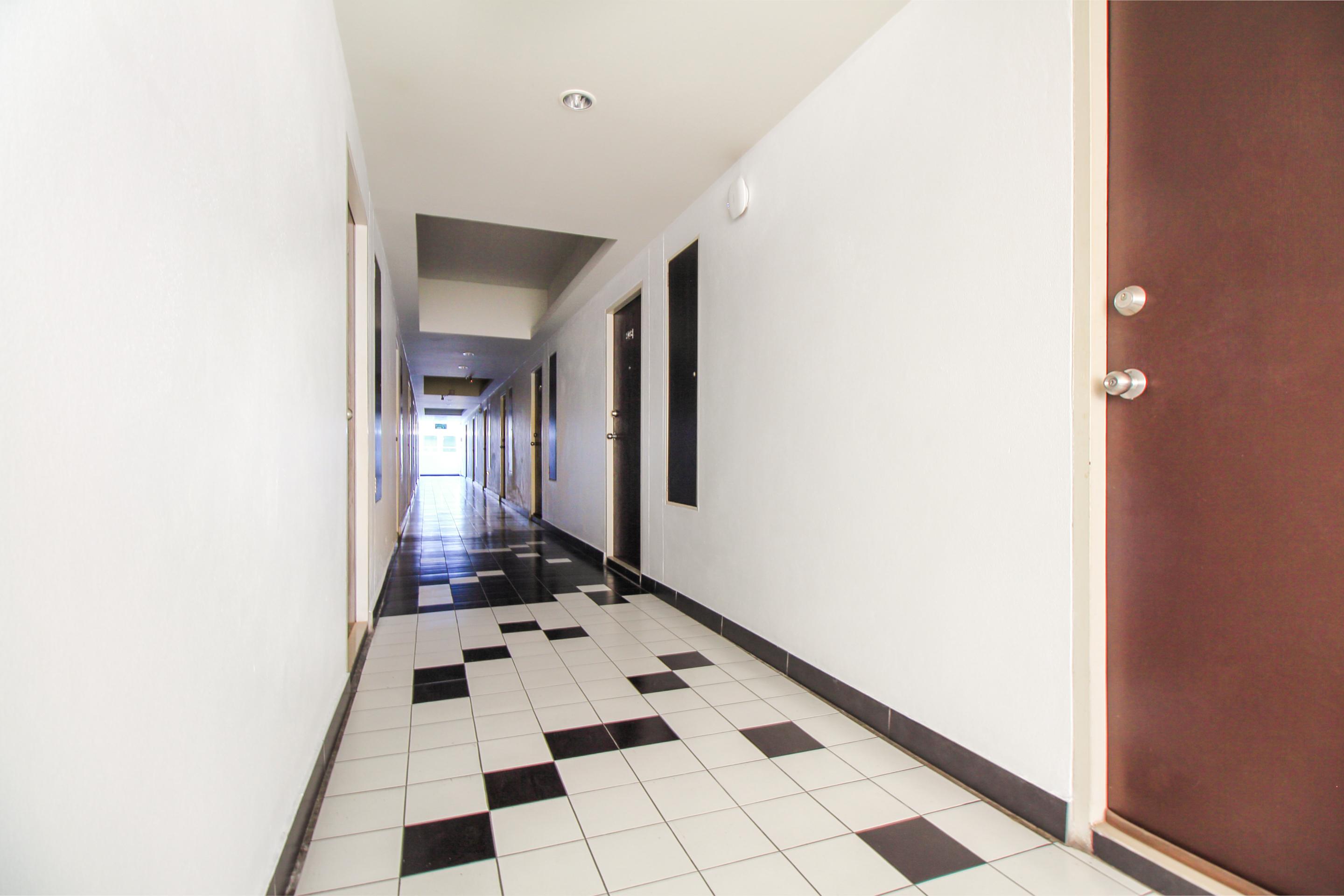 Ruan Plaisoi Apartment Bangkok Exterior photo