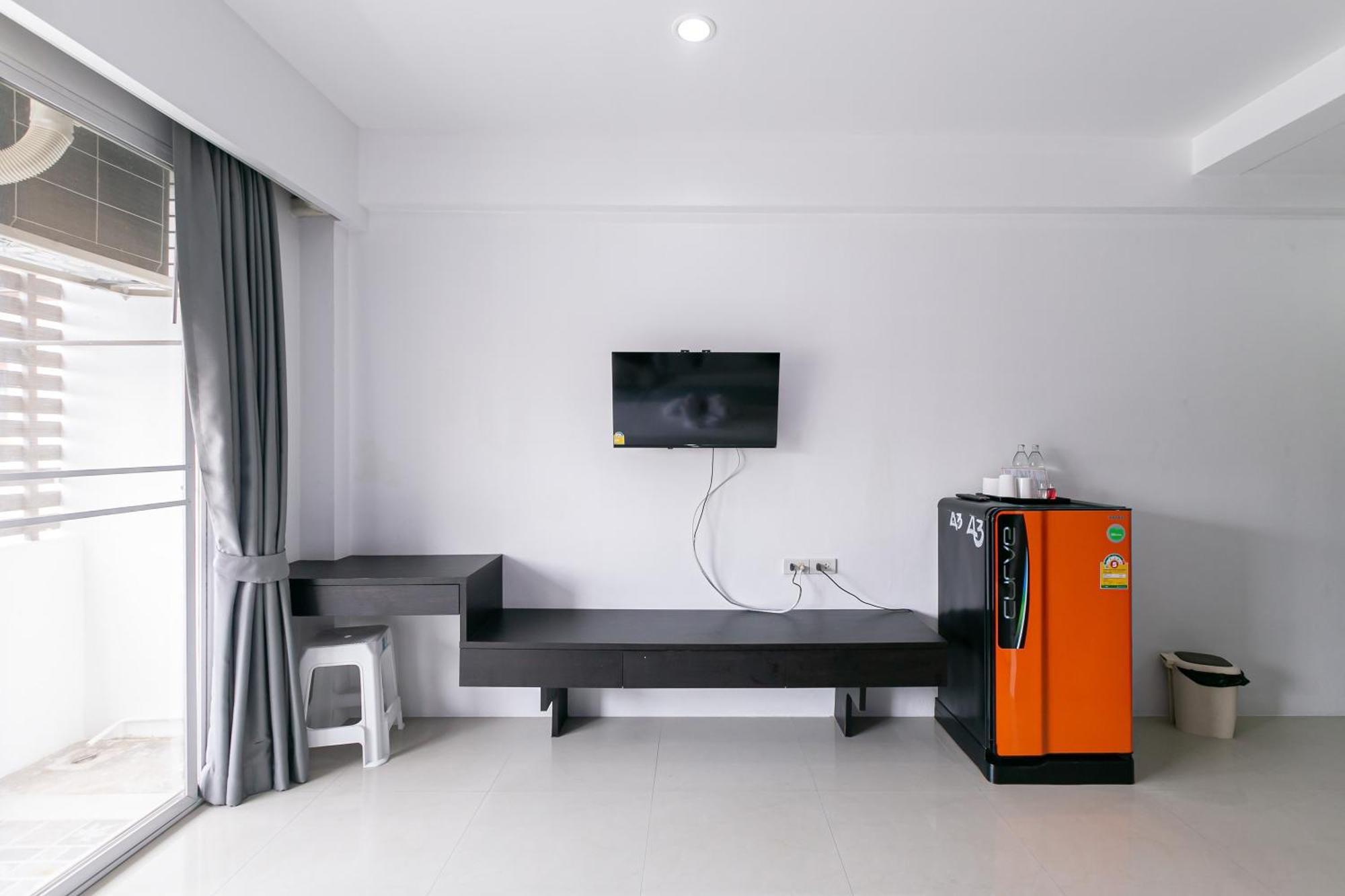 Ruan Plaisoi Apartment Bangkok Exterior photo