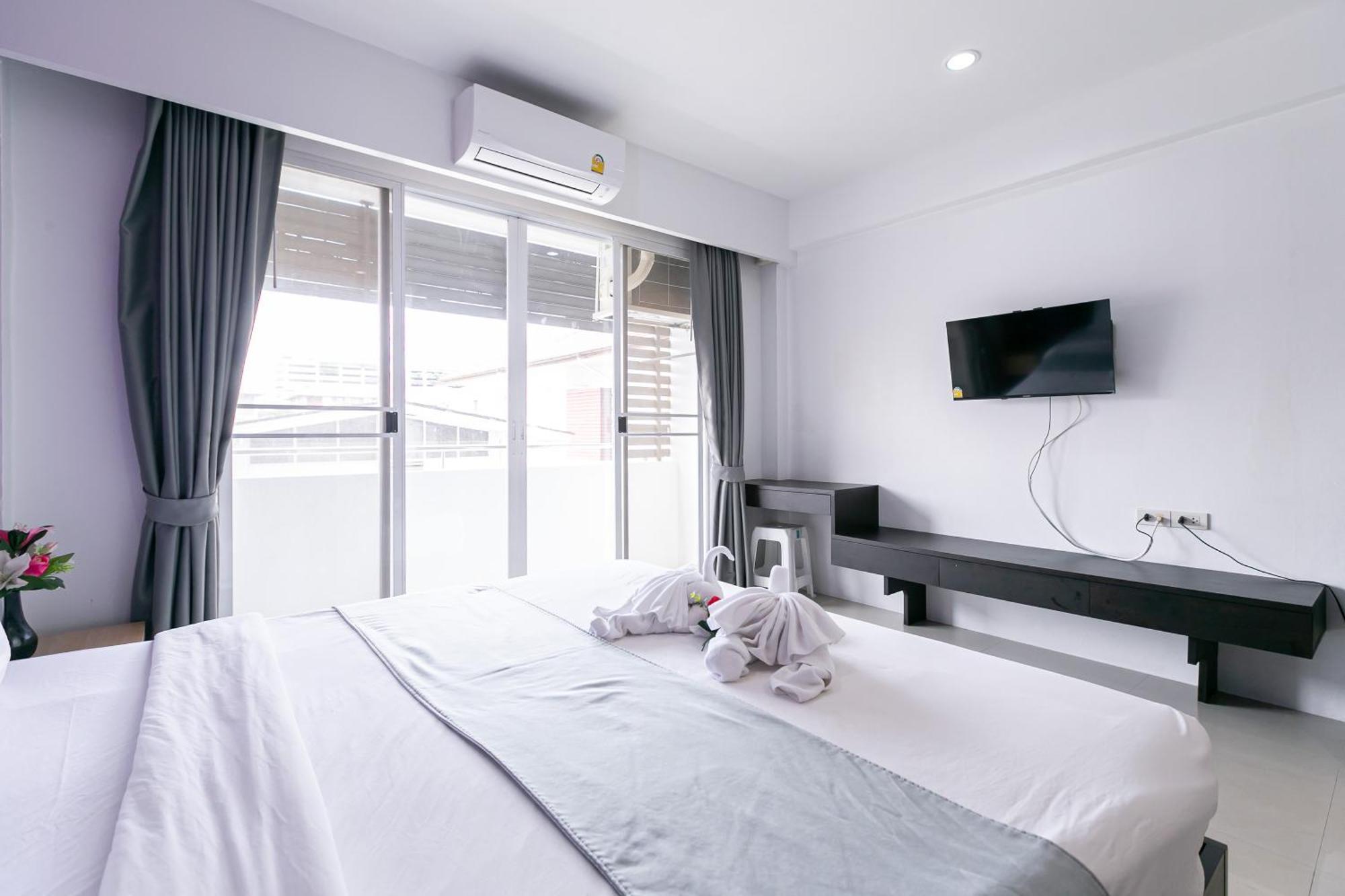Ruan Plaisoi Apartment Bangkok Exterior photo